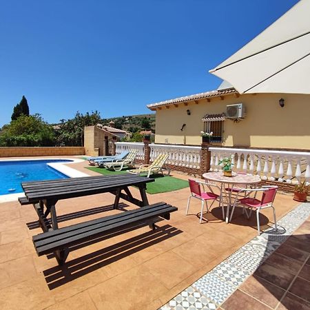 Los Olivos Málaga Buitenkant foto